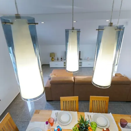 Summer Fever Apartment