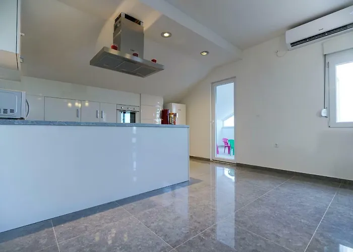 Summer Fever Апартаменты Задар